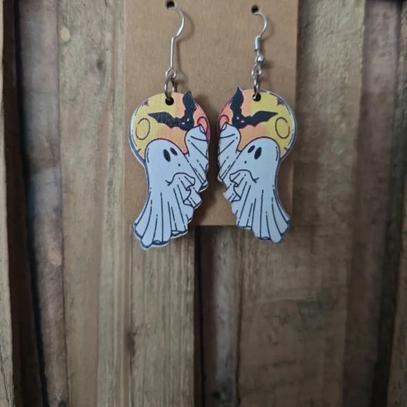Halloween Ghost Wooden Earrings - Picture 1 of 1